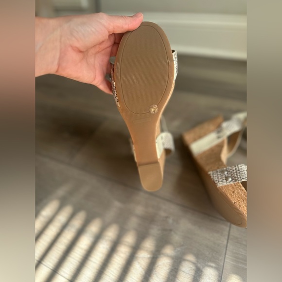 Lucky Brand McDowell Wedges - Size 10 - Picture 4 of 8